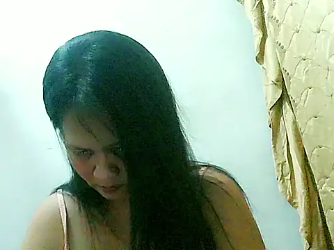 divinegrace1983 online show from November 24, 2025, 6:13 am