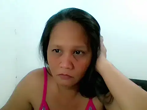 divinegrace1983 online show from November 25, 2025, 10:26 am