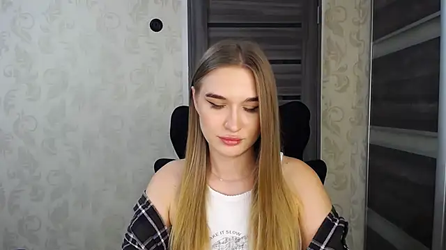 Snapshot of AnyaSmack chatting on December 21, 2025, 8:20 pm AnyaSmack online show from December 21, 2025, 8:20 pm