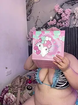 Kitty Bms  online show from January 5, 2026, 7:50 pm