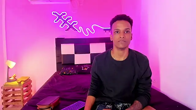 Snapshot of Black_Guys_Pervert_ chatting on November 29, 2025, 11:32 am Black Guys Pervert online show from November 29, 2025, 11:32 am