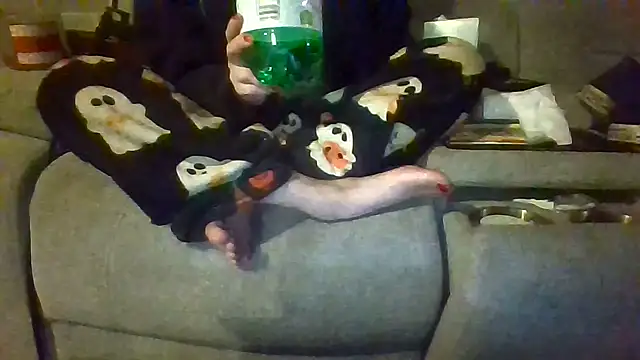 findom mistressvampcandy online show from December 5, 2025, 4:38 pm