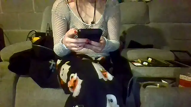 findom mistressvampcandy online show from December 3, 2025, 6:40 pm