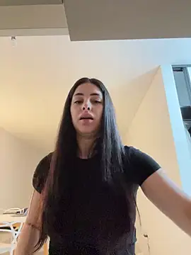 Snapshot of Magui21 chatting on December 17, 2025, 12:04 am Magui21 online show from December 17, 2025, 12:04 am