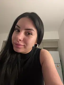 Snapshot of Magui21 chatting on December 16, 2025, 12:04 am Magui21 online show from December 16, 2025, 12:04 am