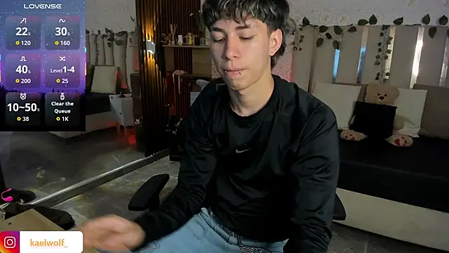 Snapshot of kaelwolf_tay chatting on February 4, 2026, 7:20 pm kaelwolf tay online show from February 4, 2026, 7:20 pm