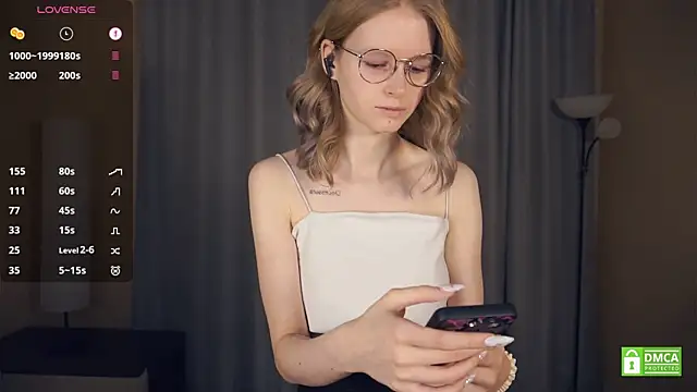 Snapshot of ToyaPletz chatting on January 18, 2026, 7:28 pm ToyaPletz online show from January 18, 2026, 7:28 pm