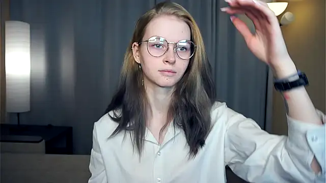 Snapshot of ToyaPletz chatting on December 1, 2025, 5:25 pm ToyaPletz online show from December 1, 2025, 5:25 pm