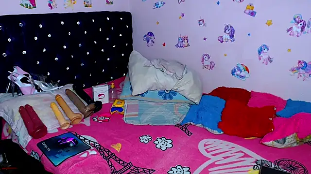 ShantalTsFox online show from December 21, 2025, 1:08 am