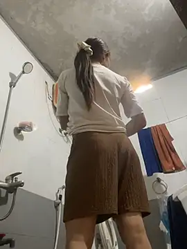 meganmeo online show from April 17, 2026, 1:19 am