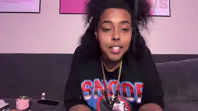 Snapshot of seductivefreak7 chatting on December 1, 2025, 5:08 am seductivefreak7 online show from December 1, 2025, 5:08 am