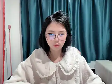 Snapshot of Mimiya-833 chatting on December 1, 2025, 6:25 am Mimiya-833 online show from December 1, 2025, 6:25 am