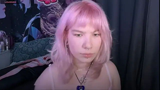 LolaDollyMur online show from December 19, 2025, 7:16 pm