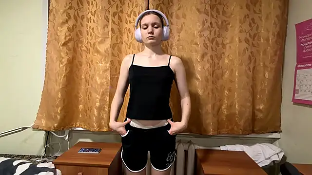 xlo lax online show from February 10, 2026, 7:35 pm