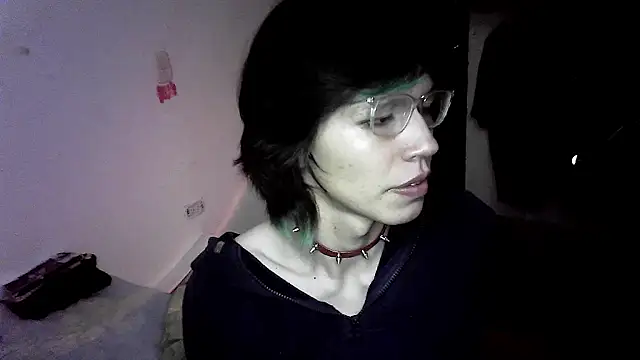 ghooozt69  online show from December 18, 2025, 3:00 am