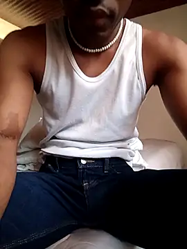 man black hot24 online show from December 21, 2025, 12:40 pm