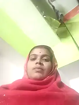 Snapshot of Curvy_Tanishka chatting on December 2, 2025, 3:03 pm Curvy Tanishka online show from December 2, 2025, 3:03 pm