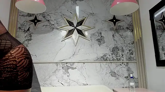 ZoeCollin online show from March 11, 2026, 7:41 pm