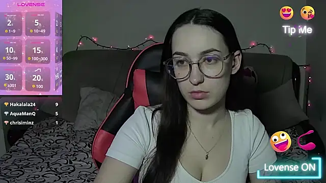 Snapshot of Star_Kate chatting on December 19, 2025, 12:47 am Star Kate online show from December 19, 2025, 12:47 am