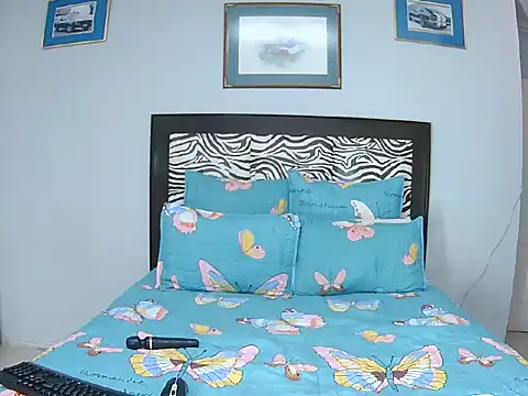 Snapshot of SexyCurves9 chatting on November 28, 2025, 10:21 pm SexyCurves9 online show from November 28, 2025, 10:21 pm