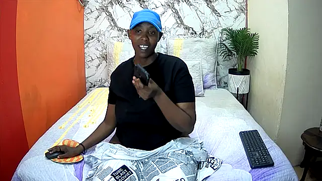 SexyCurves9 online show from April 12, 2026, 2:09 pm