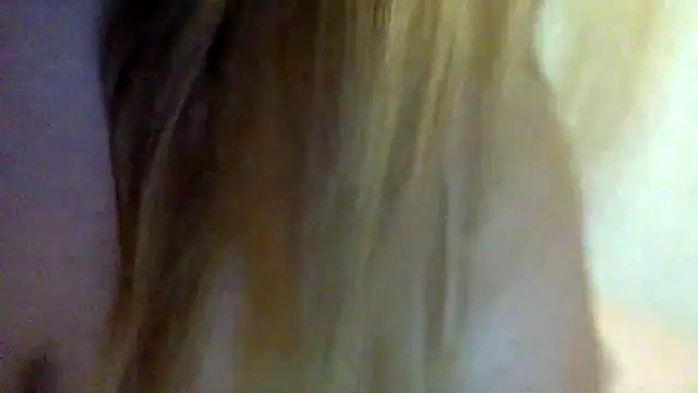 Snapshot of Blue-Coxy chatting on May 27, 2026, 9:22 pm Blue-Coxy online show from May 27, 2026, 9:22 pm