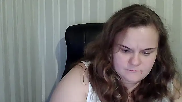 Snapshot of HarmonyKareraa chatting on November 26, 2025, 4:18 pm HarmonyKareraa online show from November 26, 2025, 4:18 pm