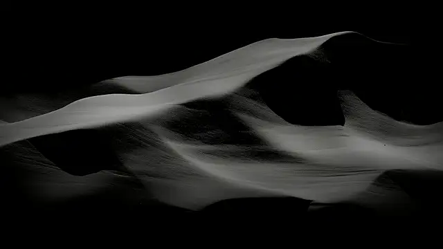 MysteriousMadam online show from April 21, 2026, 2:51 am