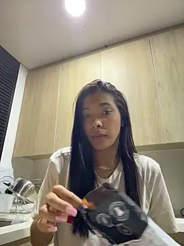 Snapshot of KarolRojas_22 chatting on June 12, 2026, 9:07 am KarolRojas 22 online show from June 12, 2026, 9:07 am