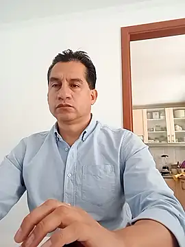 Snapshot of ChrisFloresP chatting on December 1, 2025, 5:03 pm ChrisFloresP online show from December 1, 2025, 5:03 pm