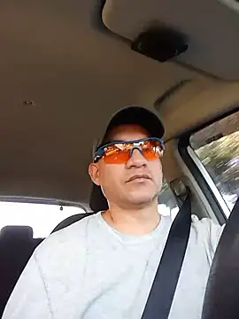 Snapshot of ChrisFloresP chatting on November 29, 2025, 2:06 pm ChrisFloresP online show from November 29, 2025, 2:06 pm