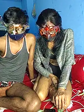 BHABHI HOT 5 online show from December 4, 2025, 5:39 am