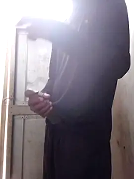 punanibully16 online show from December 21, 2025, 10:17 am