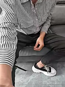 micai fengbei online show from March 11, 2026, 3:44 am