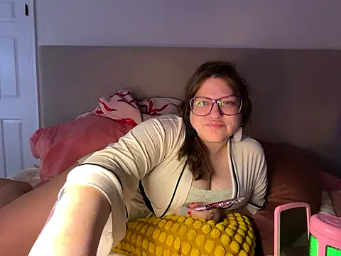 DrReneaDDD online show from December 1, 2025, 12:06 pm