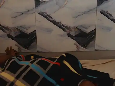 Snapshot of bubble_love213 chatting on November 30, 2025, 6:47 am bubble love213 online show from November 30, 2025, 6:47 am