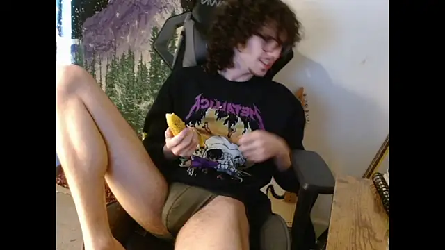 Snapshot of JustStonie chatting on December 1, 2025, 1:12 pm JustStonie online show from December 1, 2025, 1:12 pm