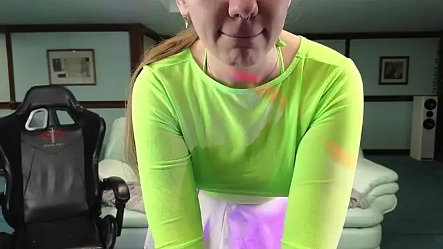 KiraRustle online show from January 19, 2026, 2:59 am