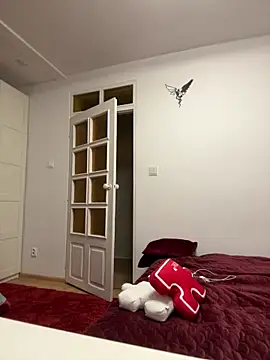 Snapshot of TomilaSi chatting on November 28, 2025, 7:25 pm TomilaSi online show from November 28, 2025, 7:25 pm