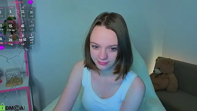 Snapshot of Olivia_Riesz chatting on February 6, 2026, 1:12 am Olivia Riesz online show from February 6, 2026, 1:12 am