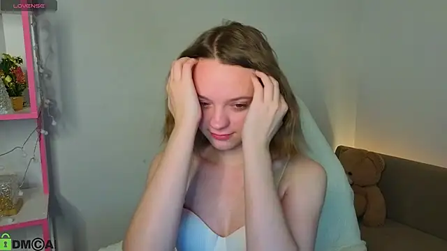 Snapshot of Olivia_Riesz chatting on February 11, 2026, 1:16 am Olivia Riesz online show from February 11, 2026, 1:16 am