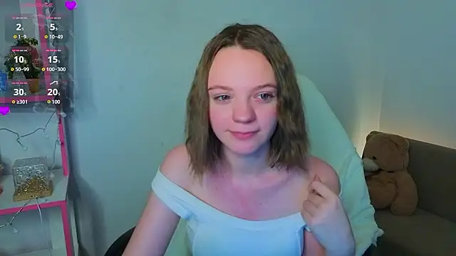 Snapshot of Olivia_Riesz chatting on February 3, 2026, 2:53 am Olivia Riesz online show from February 3, 2026, 2:53 am