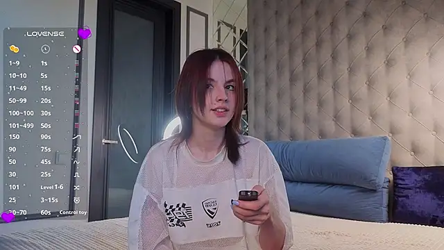 SharaSauer online show from April 9, 2026, 1:07 am