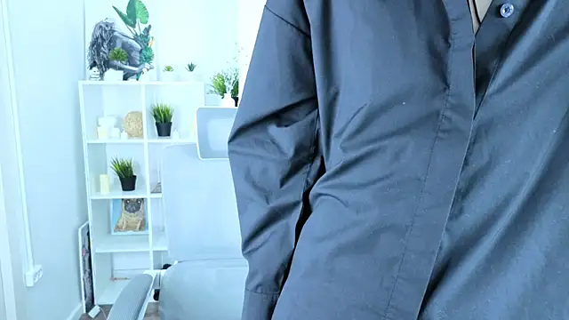 Snapshot of YugoAsian chatting on December 4, 2025, 8:41 pm YugoAsian online show from December 4, 2025, 8:41 pm