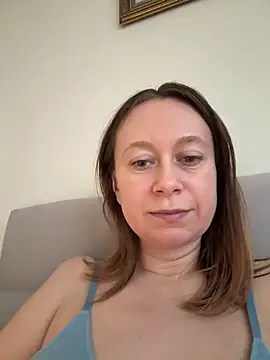 Brooke lover online show from December 17, 2025, 8:19 am