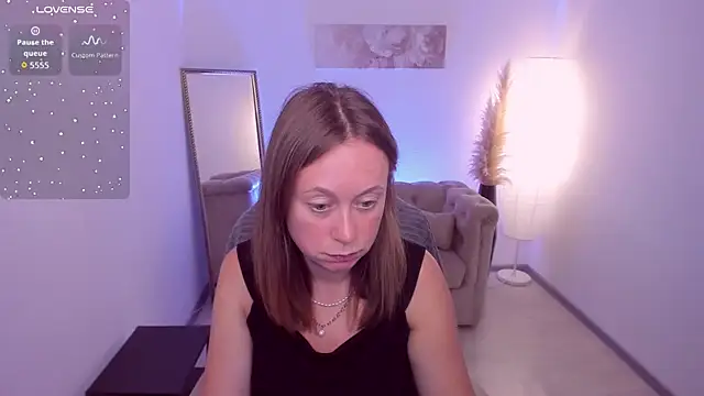 Brooke lover online show from July 4, 2026, 9:19 pm