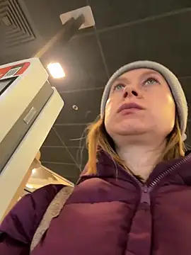 Brooke lover online show from March 4, 2026, 7:05 am