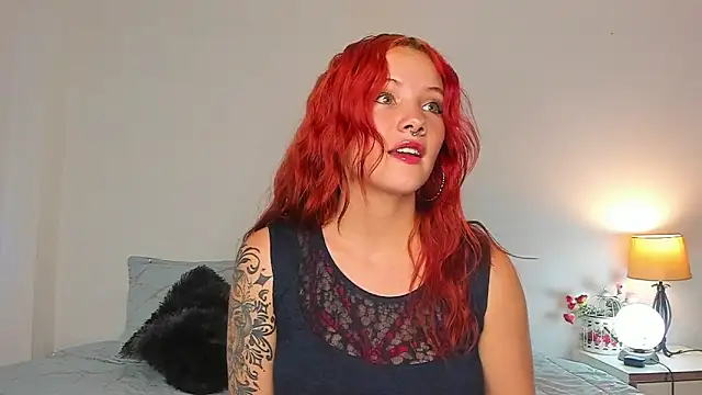 Snapshot of julse__ chatting on November 28, 2025, 2:56 am julse online show from November 28, 2025, 2:56 am