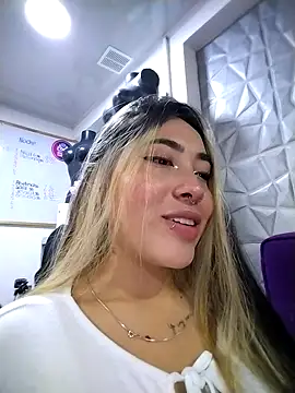 Manuela Velvet online show from November 27, 2025, 2:23 am