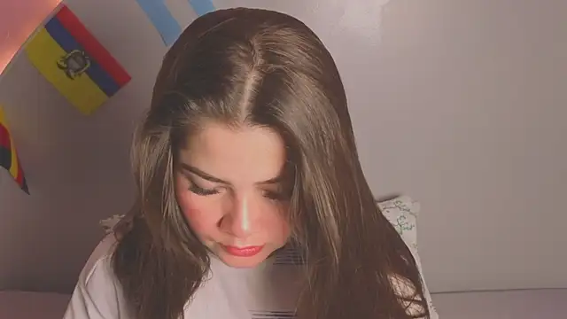 amyvans  online show from July 4, 2026, 8:57 pm
